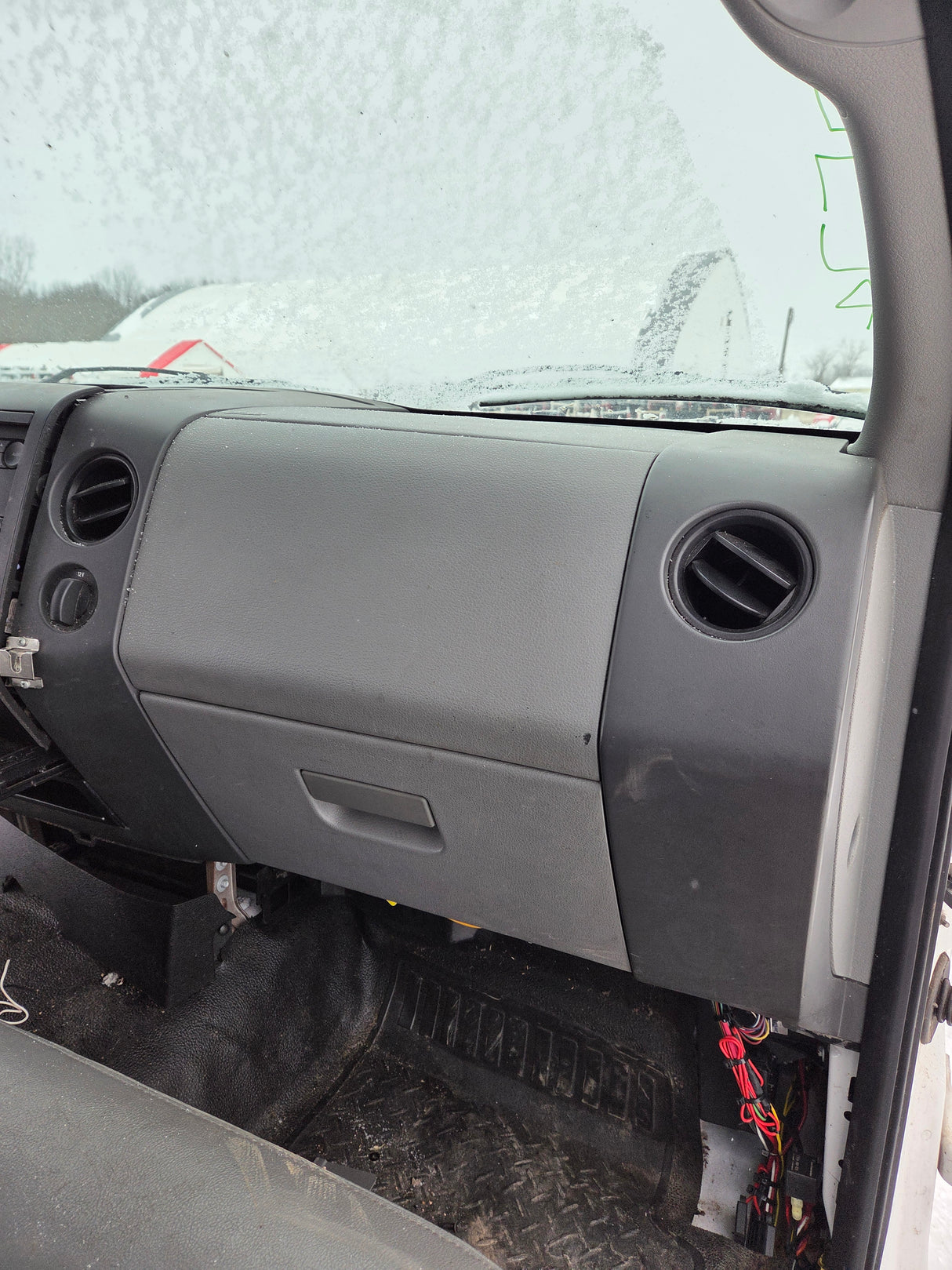 2004-2008 Ford F150 4 Door "Plus" Cab - Oxford White