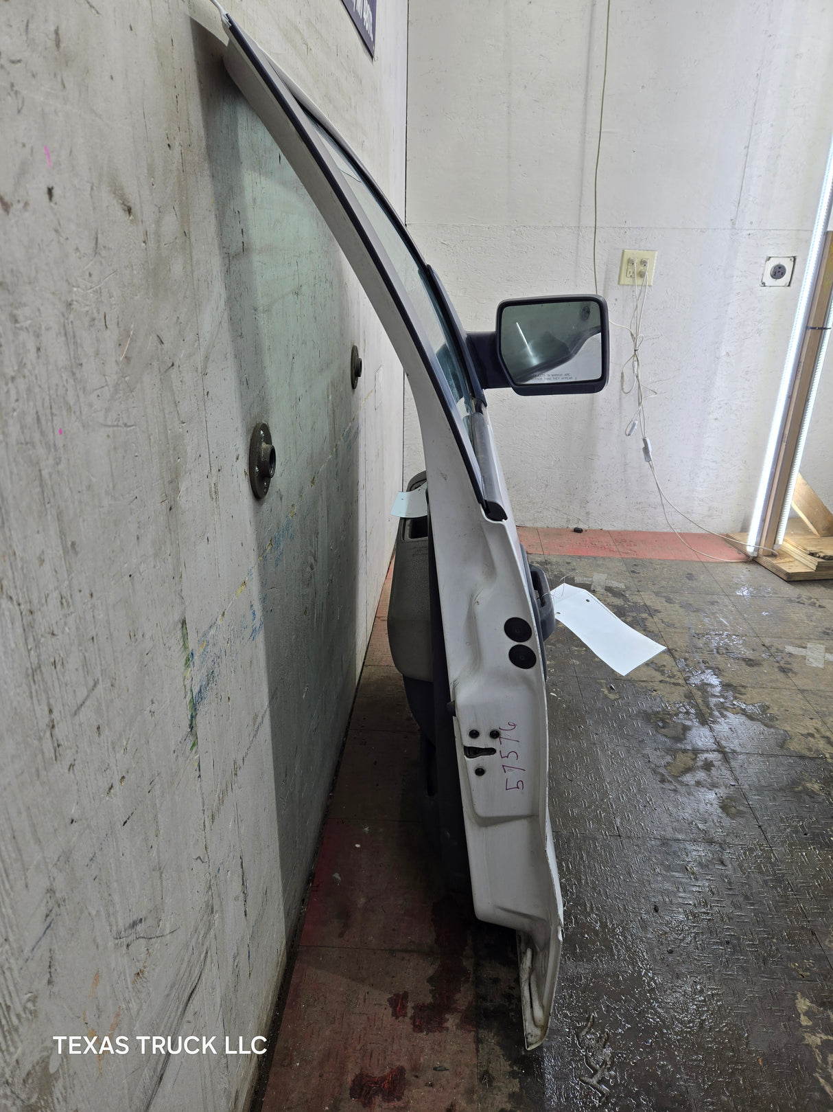 2009-2014 Ford F150 RH Passenger Side Front Door