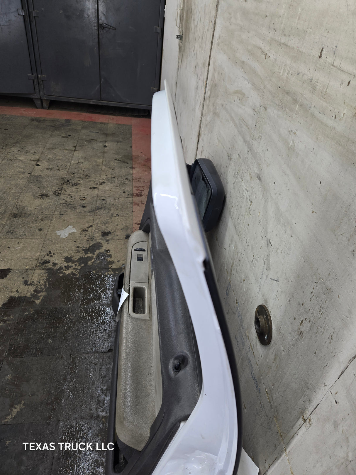 2009-2014 Ford F150 RH Passenger Side Front Door