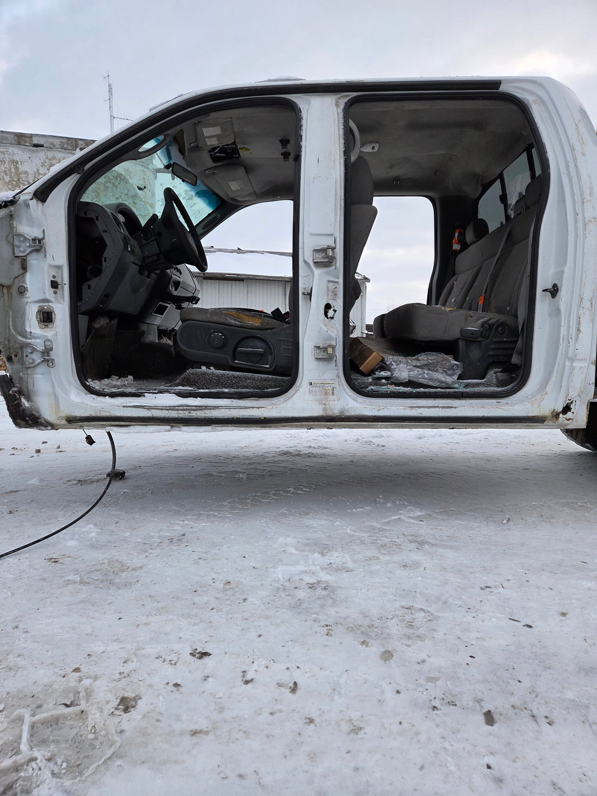 2004-2008 Ford F150 4 Door Crew Cab - Oxford White