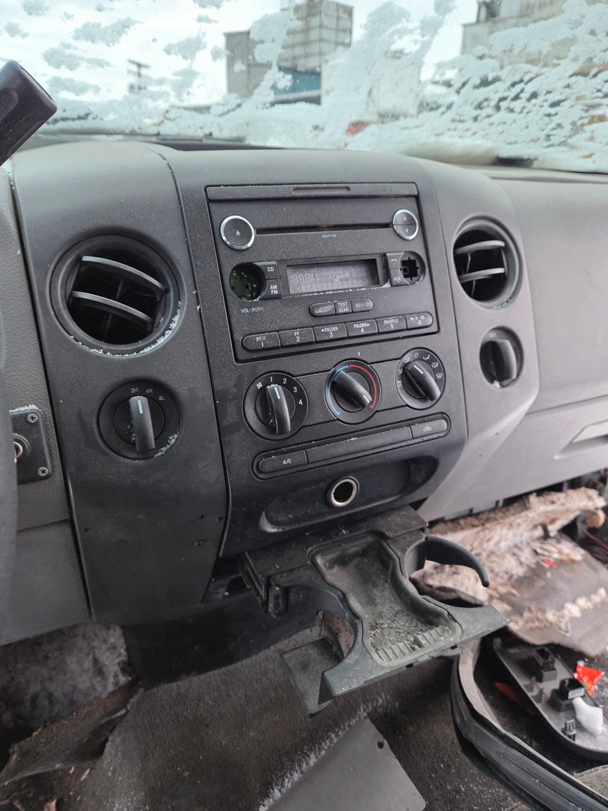 2004-2008 Ford F150 4 Door Crew Cab - Oxford White