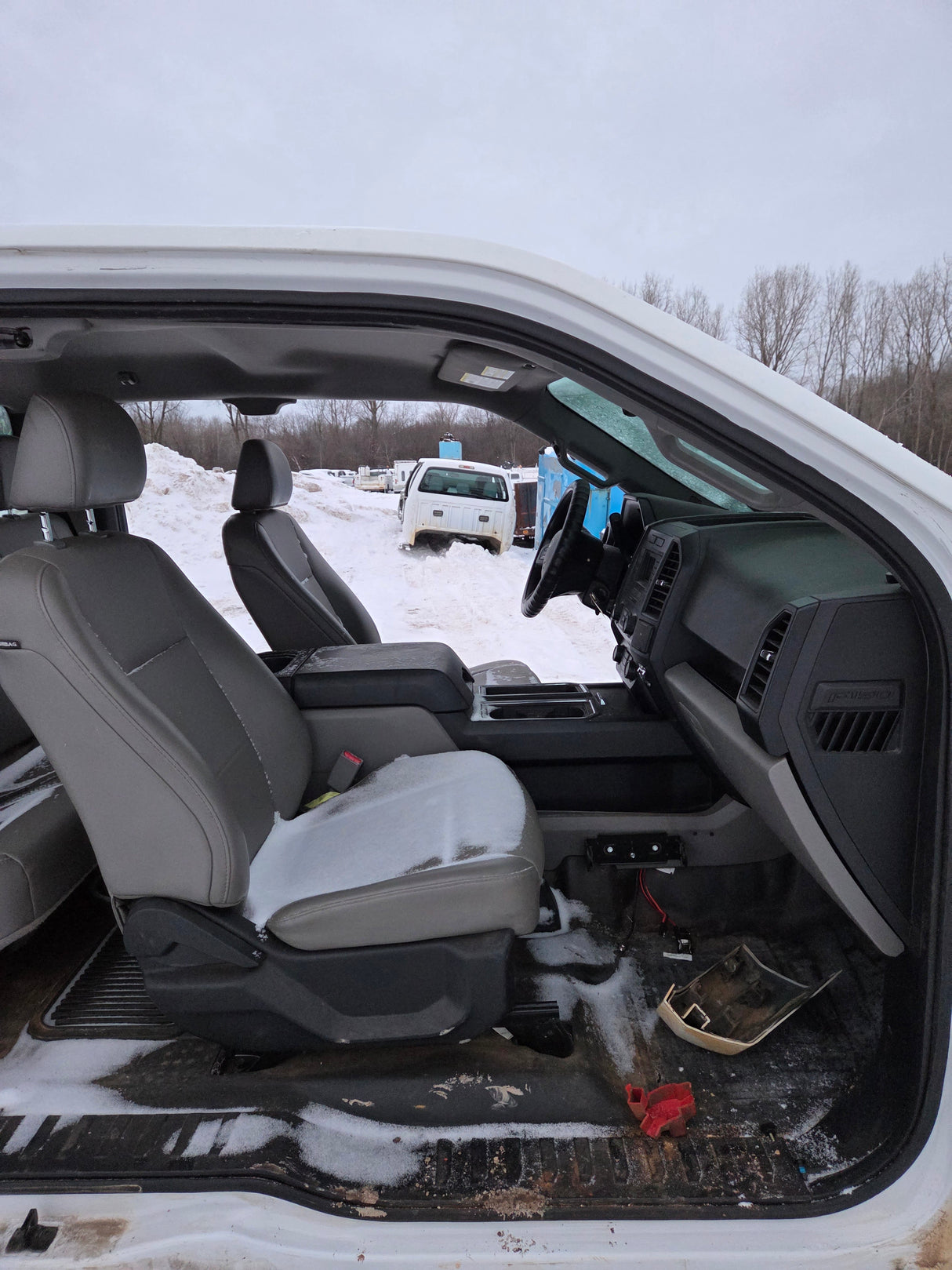 2015-2020 Ford F150 4 Door Extended Super Cab - Oxford White