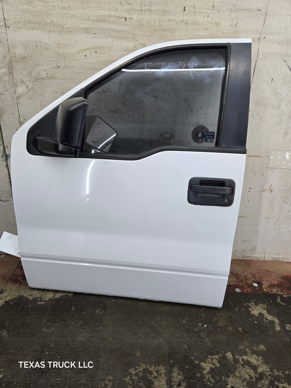 2004-2008 Ford F150 LH Driver Front CREW Cab Door