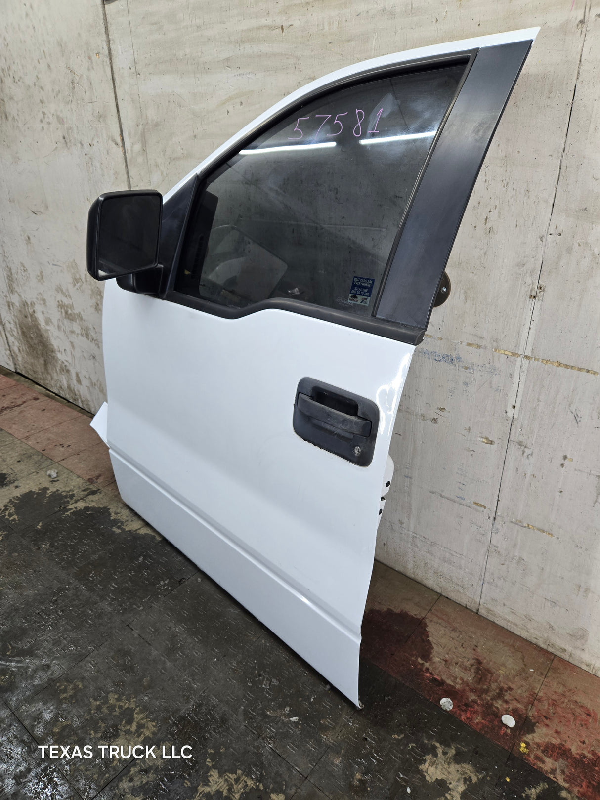 2004-2008 Ford F150 LH Driver Front CREW Cab Door