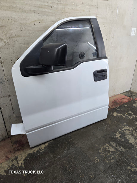 2004-2008 Ford F150 LH Driver Front CREW Cab Door