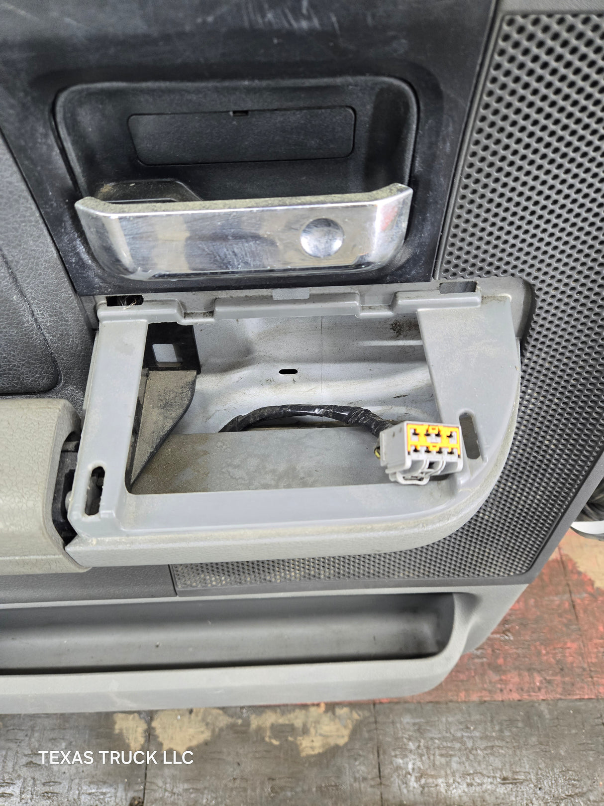 2004-2008 Ford F150 Rear LH Driver Crew Cab Door