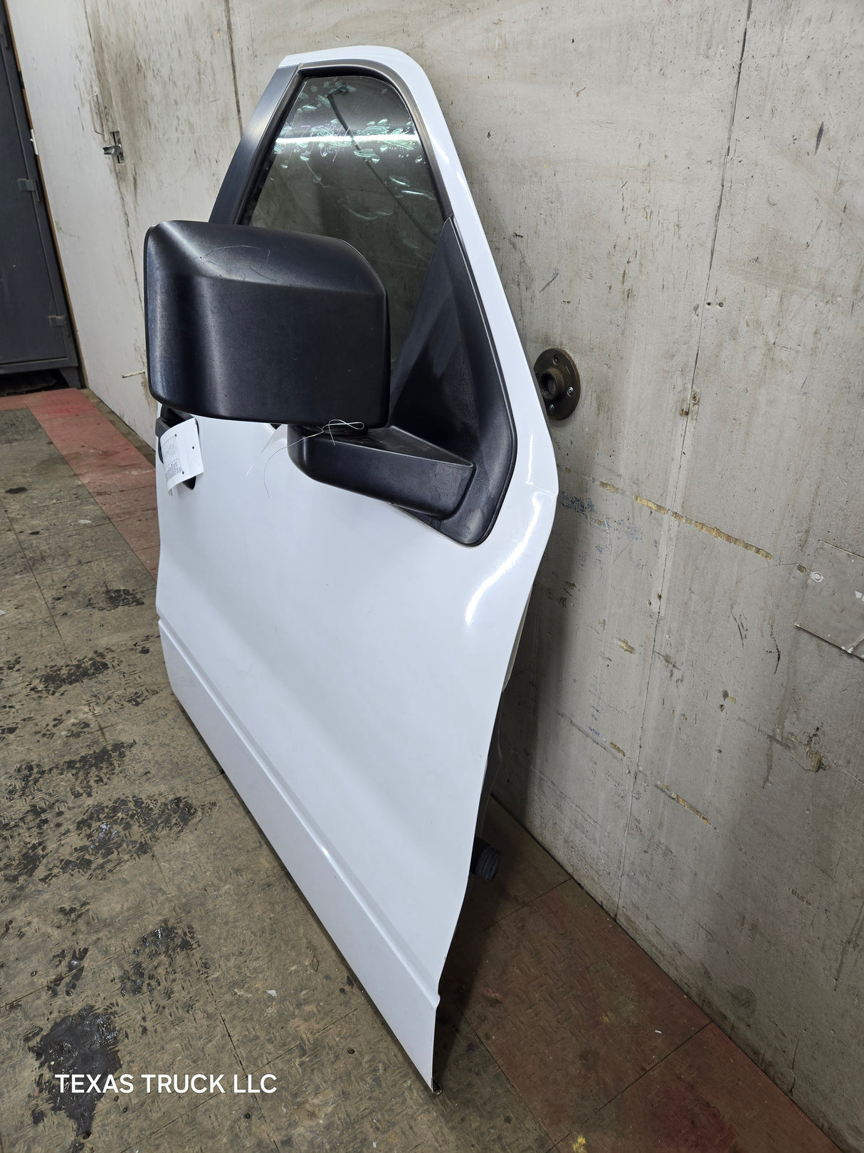 2004-2008 Ford F150 RH Passenger Front CREW Cab Door