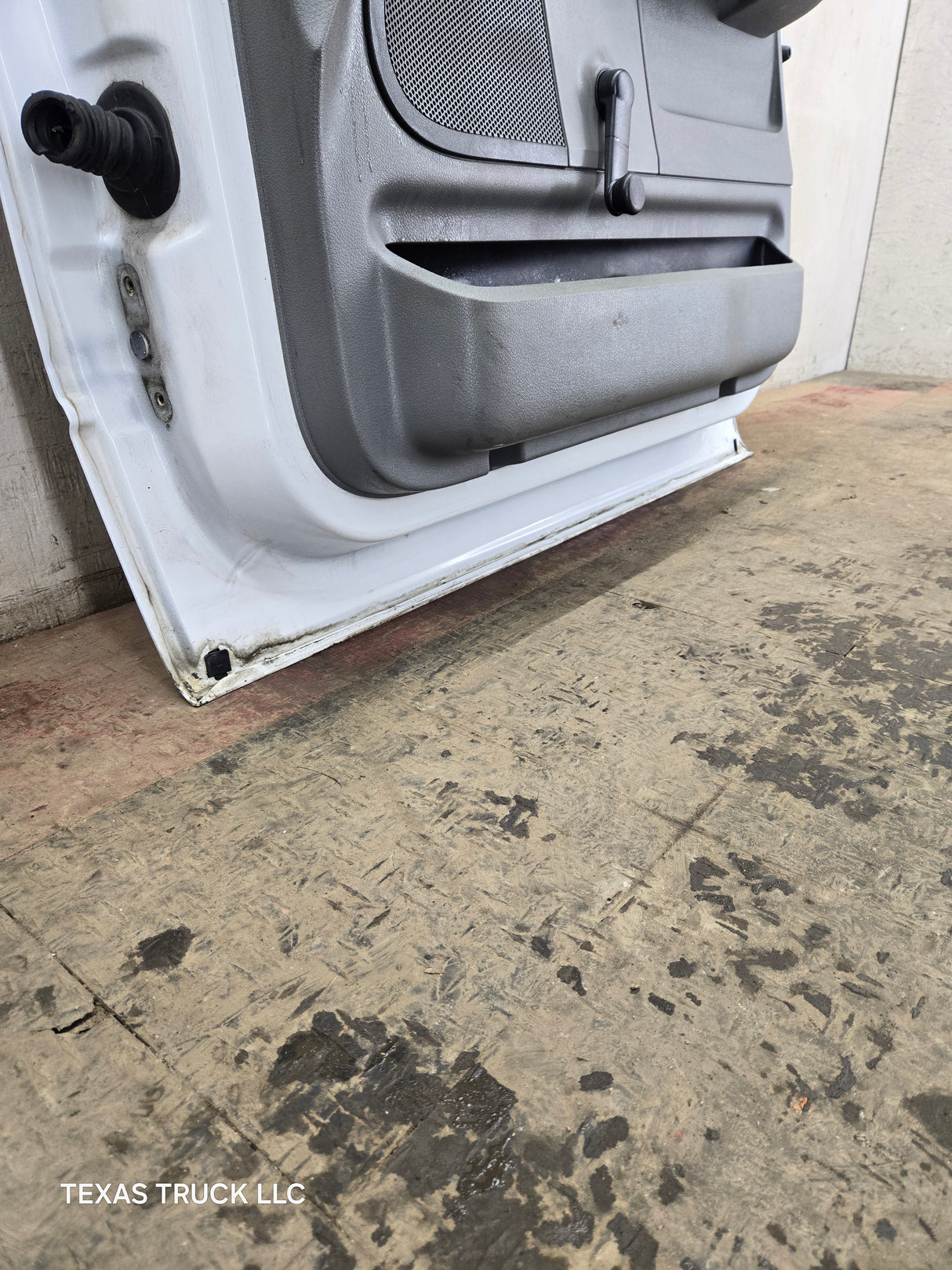 2004-2008 Ford F150 RH Passenger Front CREW Cab Door