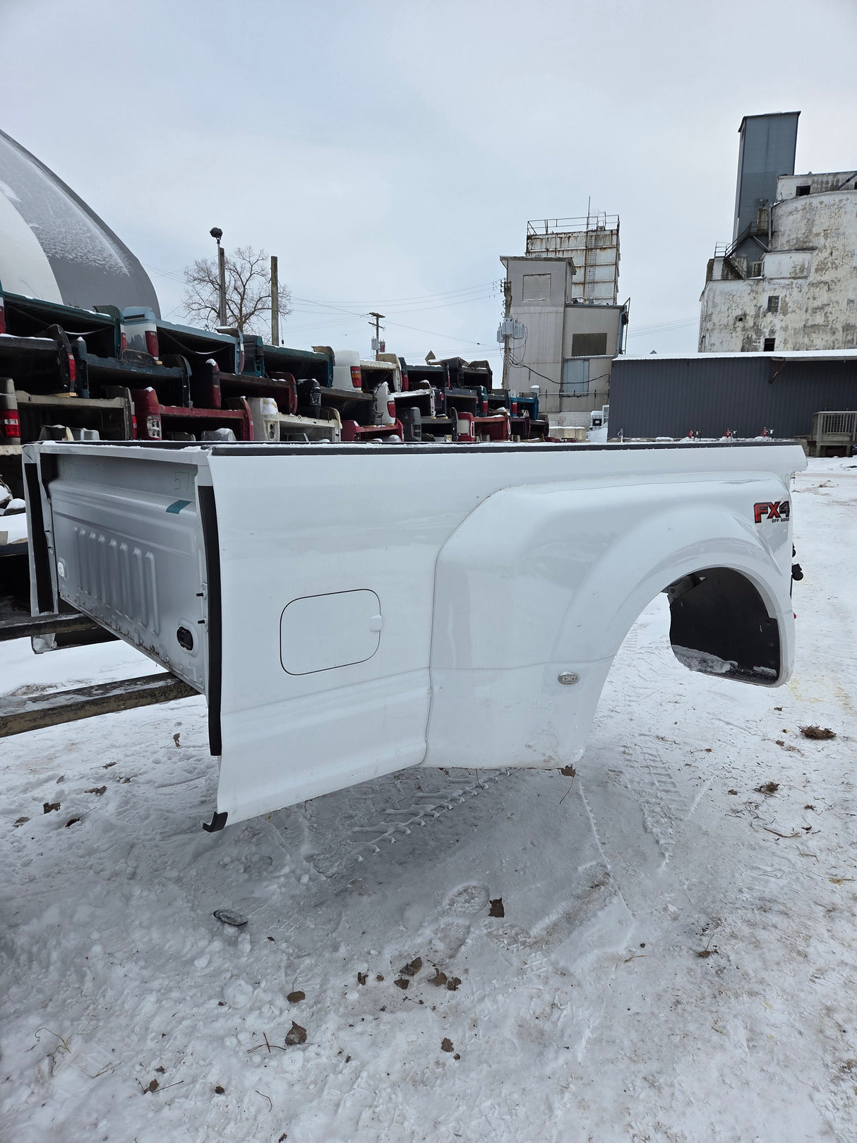 2017-2022 Ford Super Duty F350 F450 F550 8' Dually Bed - Oxford White