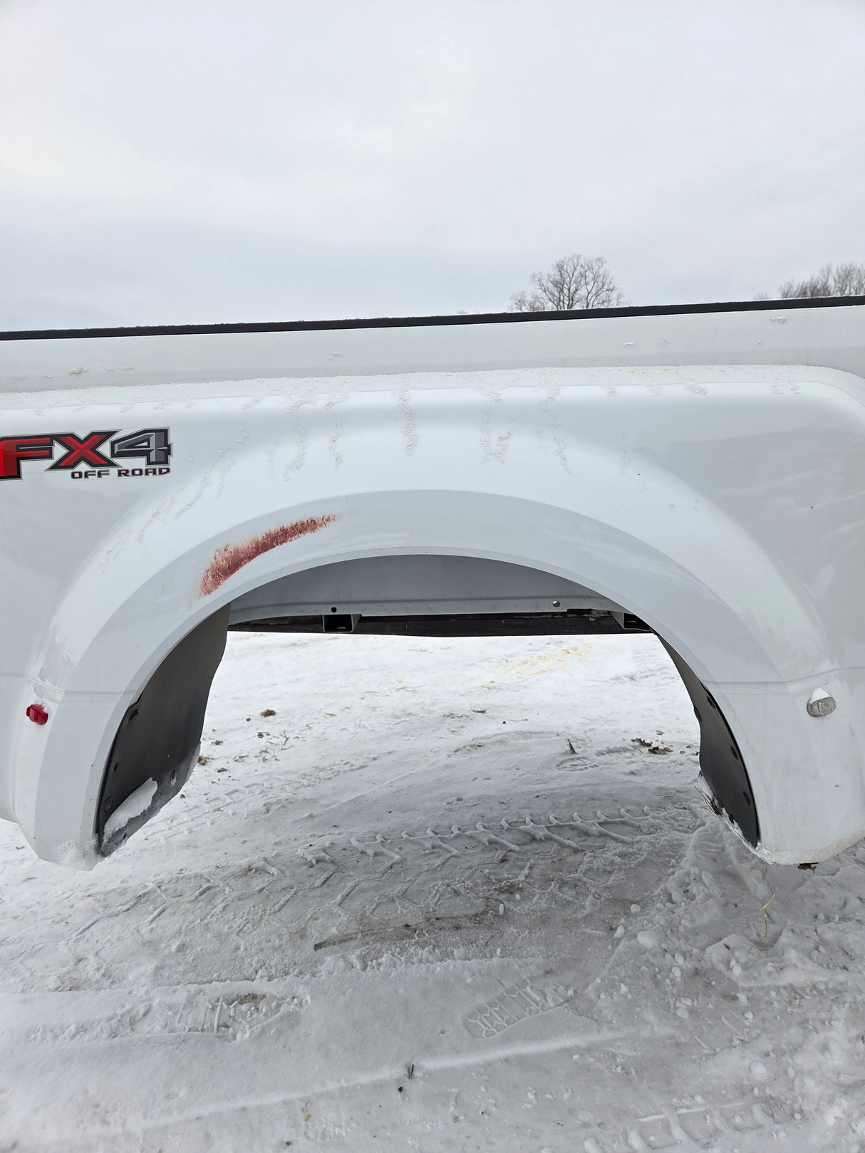 2017-2022 Ford Super Duty F350 F450 F550 8' Dually Bed - Oxford White