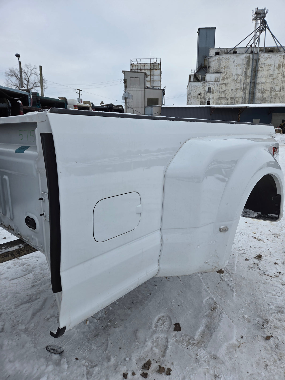 2017-2022 Ford Super Duty F350 F450 F550 8' Dually Bed - Oxford White