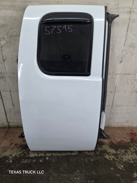 2007-2013 Chevrolet Silverado / GMC Sierra 1500 2500 3500 HD Passenger side Extended Cab RH Rear Door