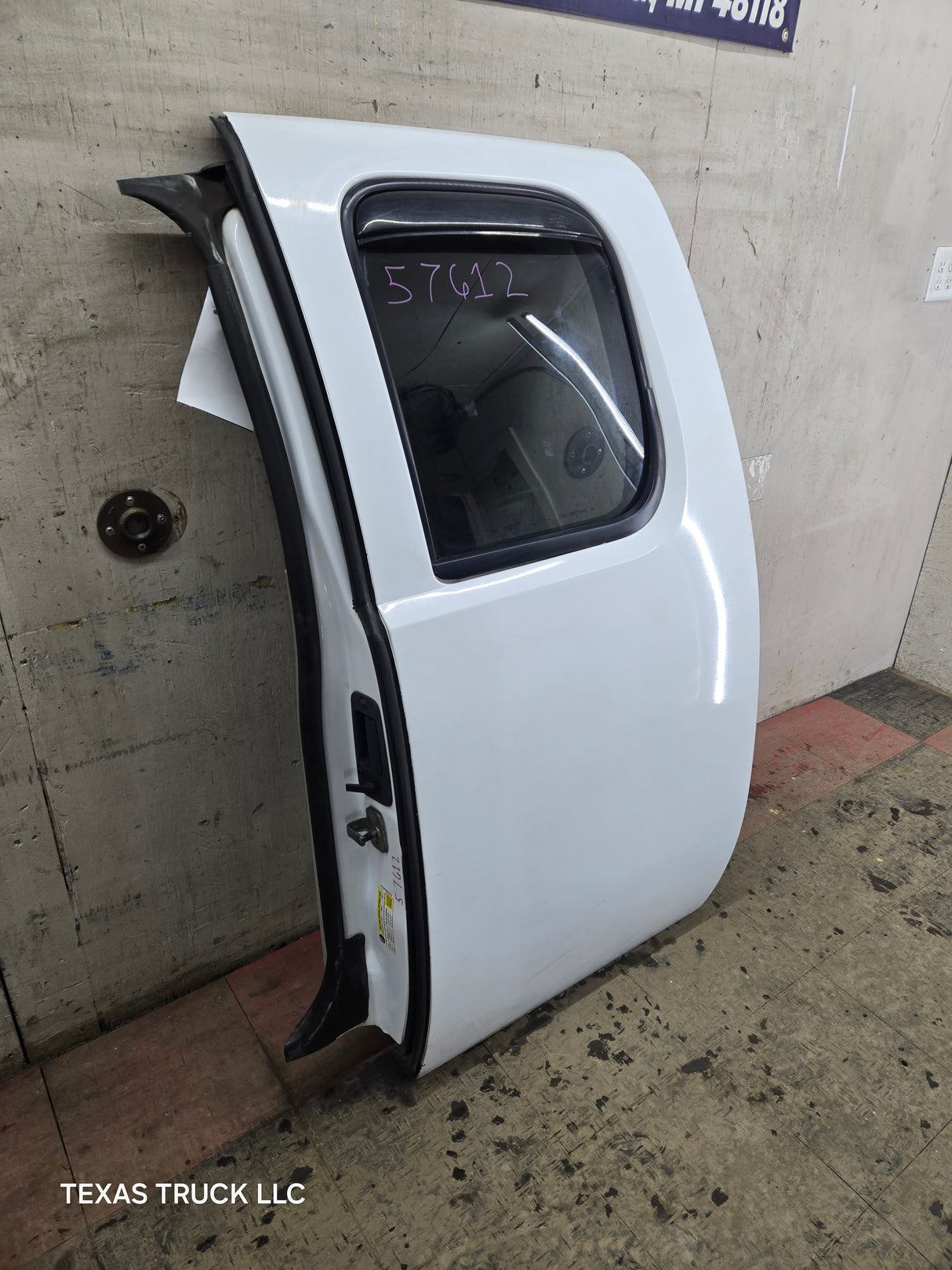 2007-2013 Chevrolet Silverado / GMC Sierra 1500 2500 3500 HD Driver Side Extended Cab LH Rear Door
