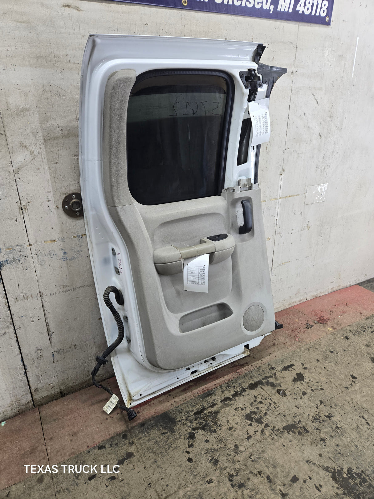 2007-2013 Chevrolet Silverado / GMC Sierra 1500 2500 3500 HD Driver Side Extended Cab LH Rear Door