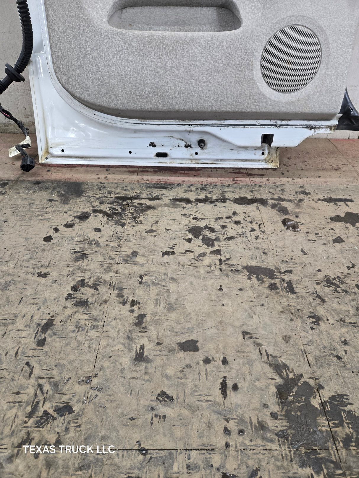 2007-2013 Chevrolet Silverado / GMC Sierra 1500 2500 3500 HD Driver Side Extended Cab LH Rear Door