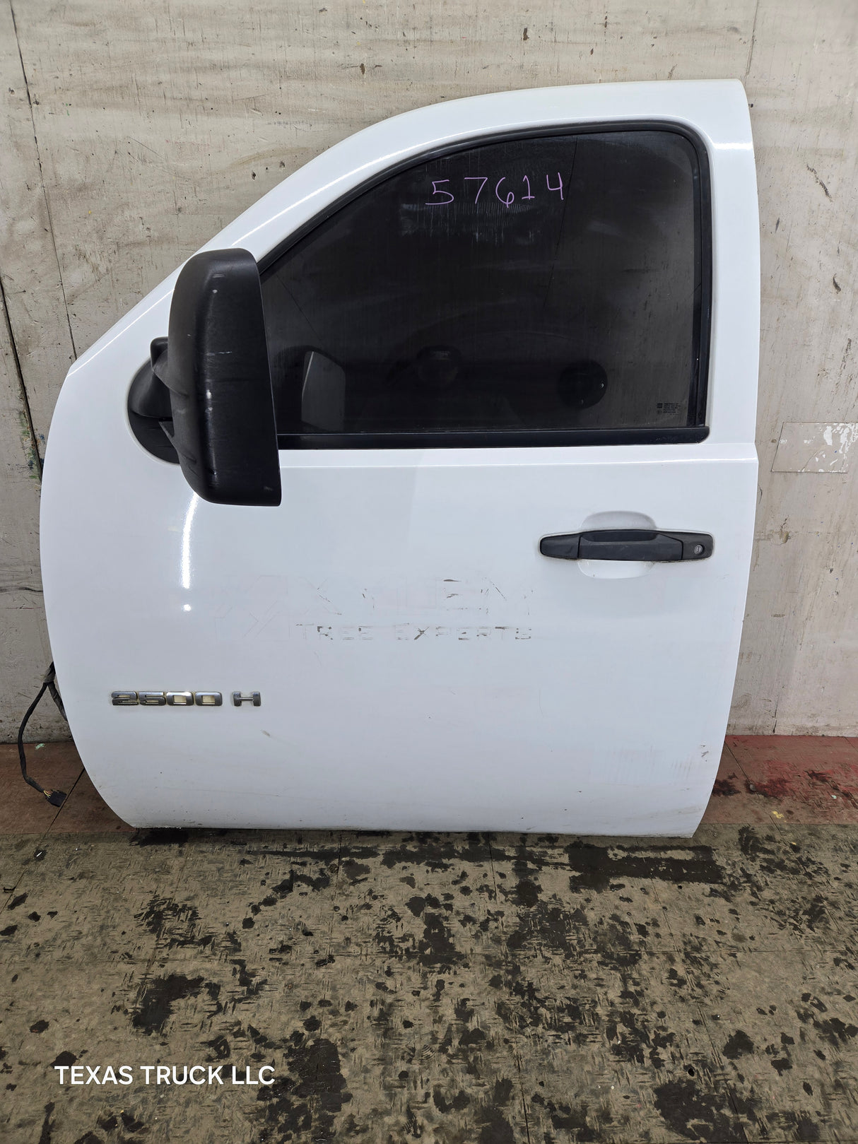 2007-2013 Chevrolet Silverado / GMC Sierra 1500 2500 3500 HD LH Front Driver Side Door