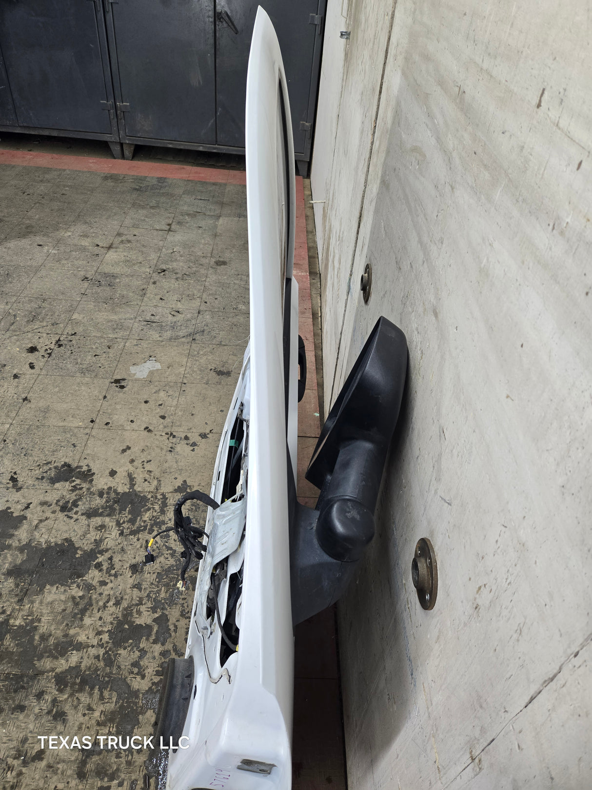 2007-2013 Chevrolet Silverado / GMC Sierra 1500 2500 3500 HD LH Front Driver Side Door