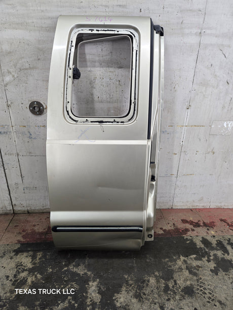 1999-2007 Ford Super Duty F250 F350 F450 F550 RH Extended Cab Passenger Rear Door
