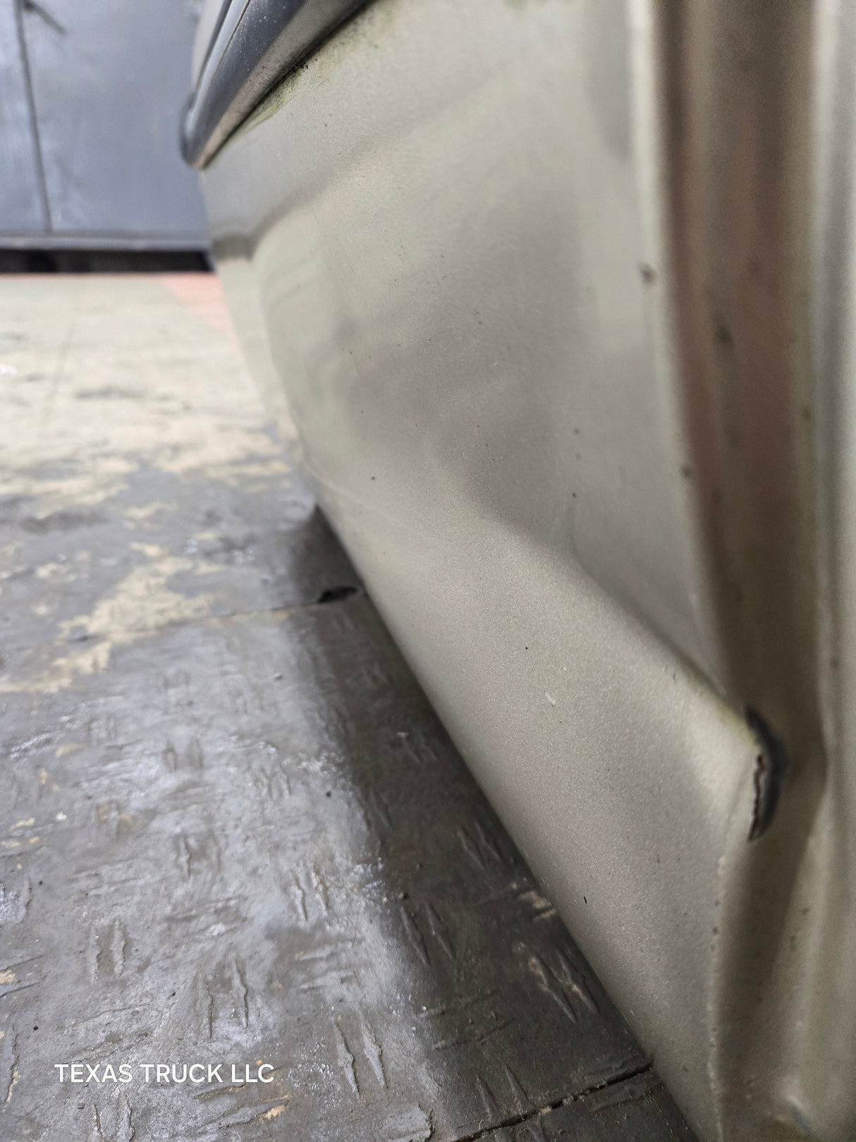 1999-2007 Ford Super Duty F250 F350 F450 F550 RH Extended Cab Passenger Rear Door