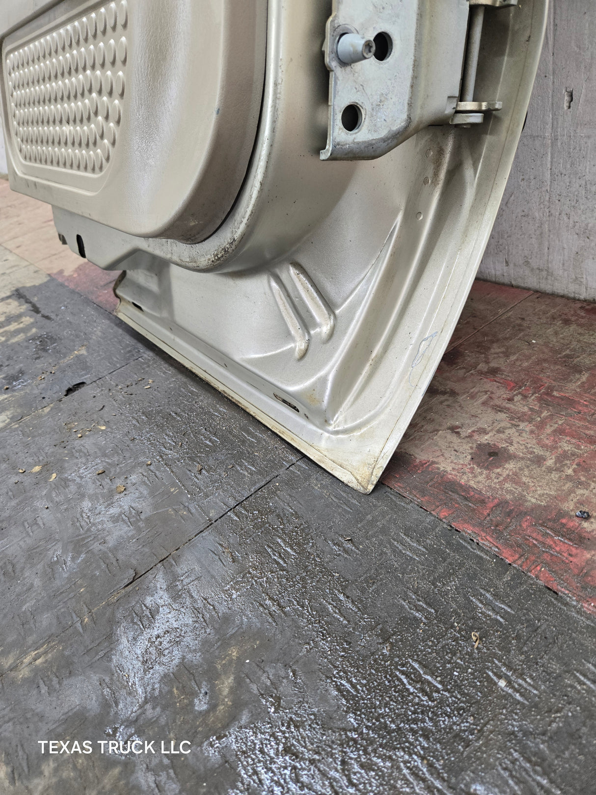 1999-2007 Ford Super Duty F250 F350 F450 F550 RH Extended Cab Passenger Rear Door