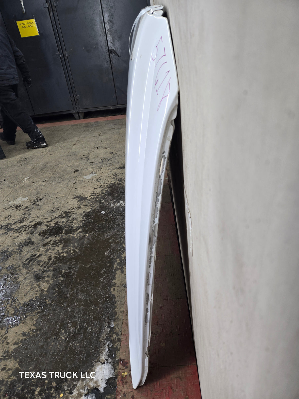 2004-2008 Ford F150 Hood