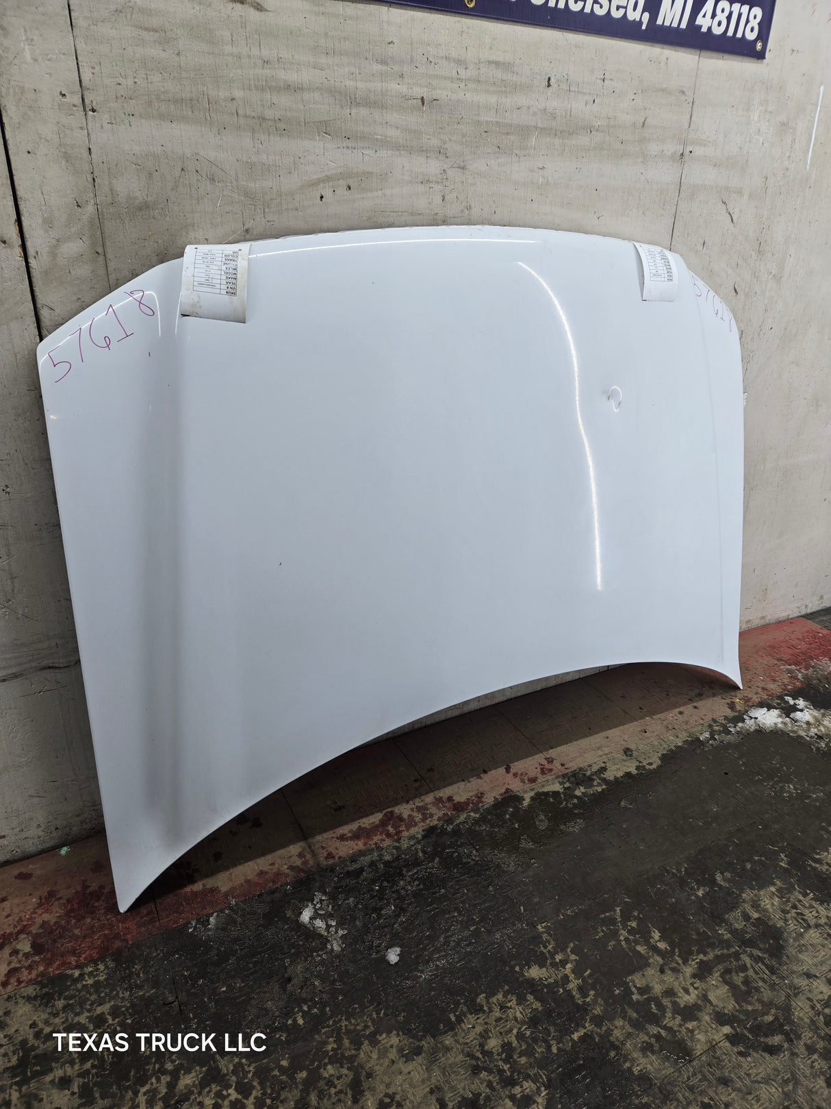 2004-2008 Ford F150 Hood