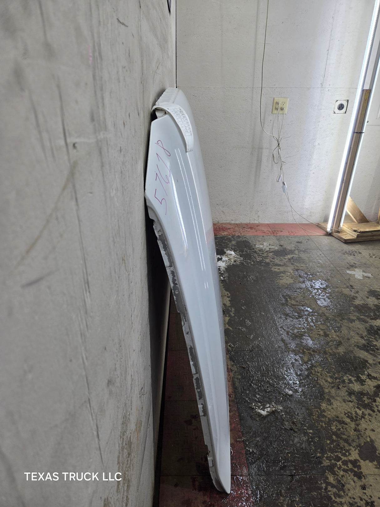 2004-2008 Ford F150 Hood