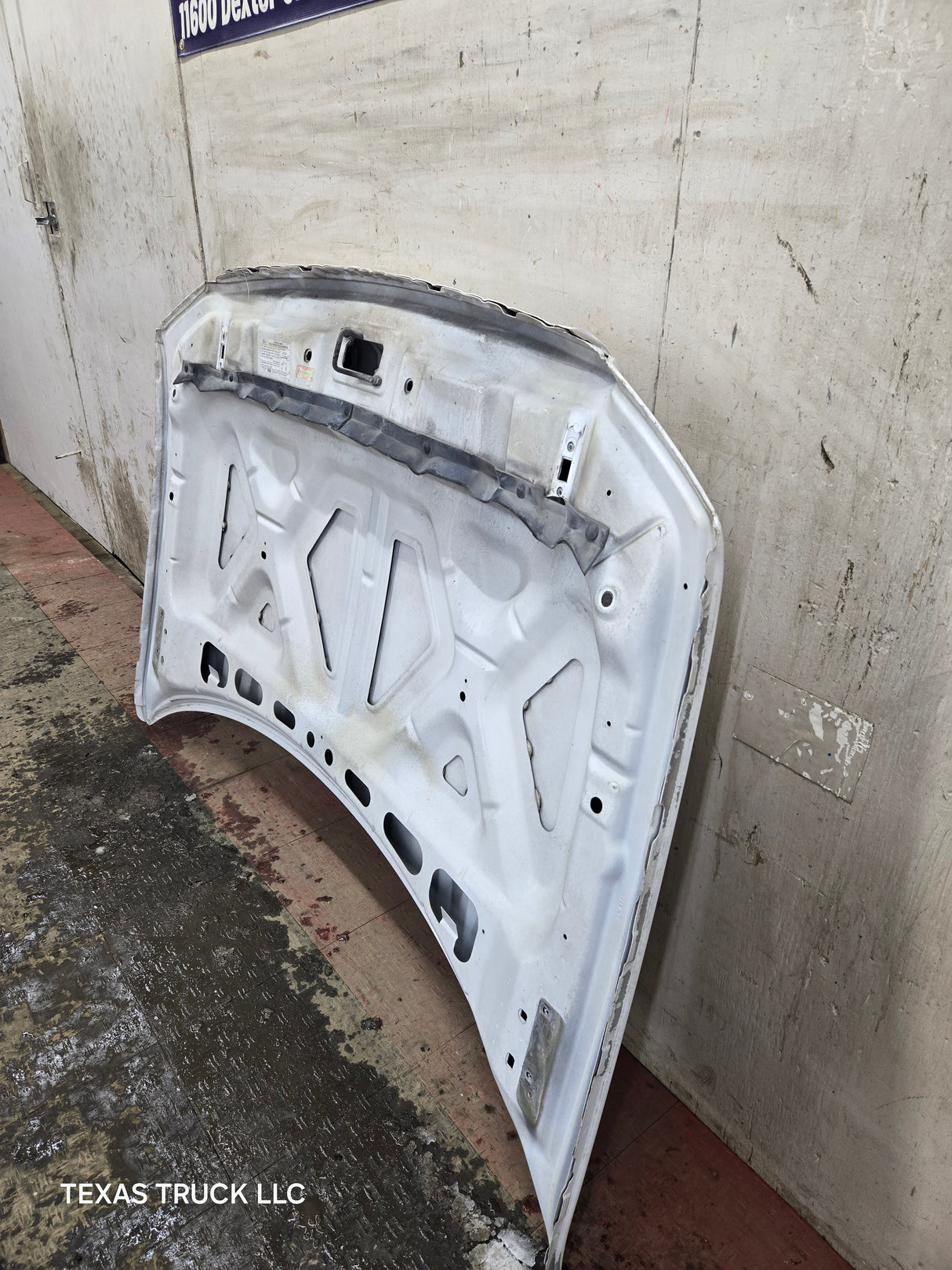 2004-2008 Ford F150 Hood