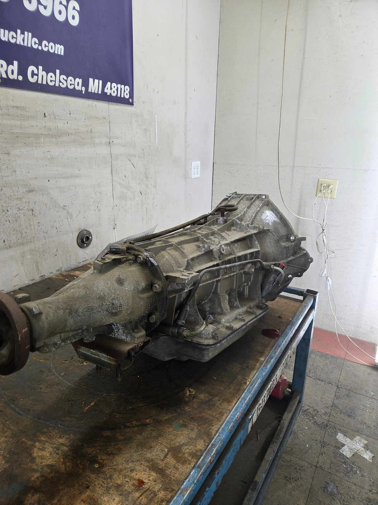 4r100 Automatic Transmission 2wd Ford F250 F350 F450 F550 Super Duty 6.8L v10 triton 5.4L v8