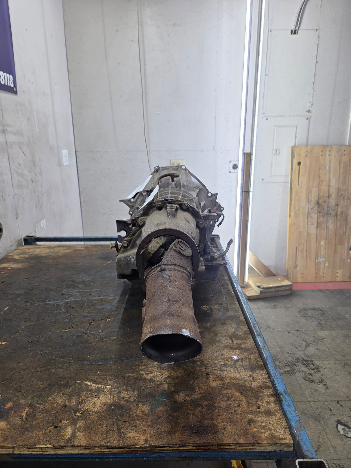 4r100 Automatic Transmission 2wd Ford F250 F350 F450 F550 Super Duty 6.8L v10 triton 5.4L v8