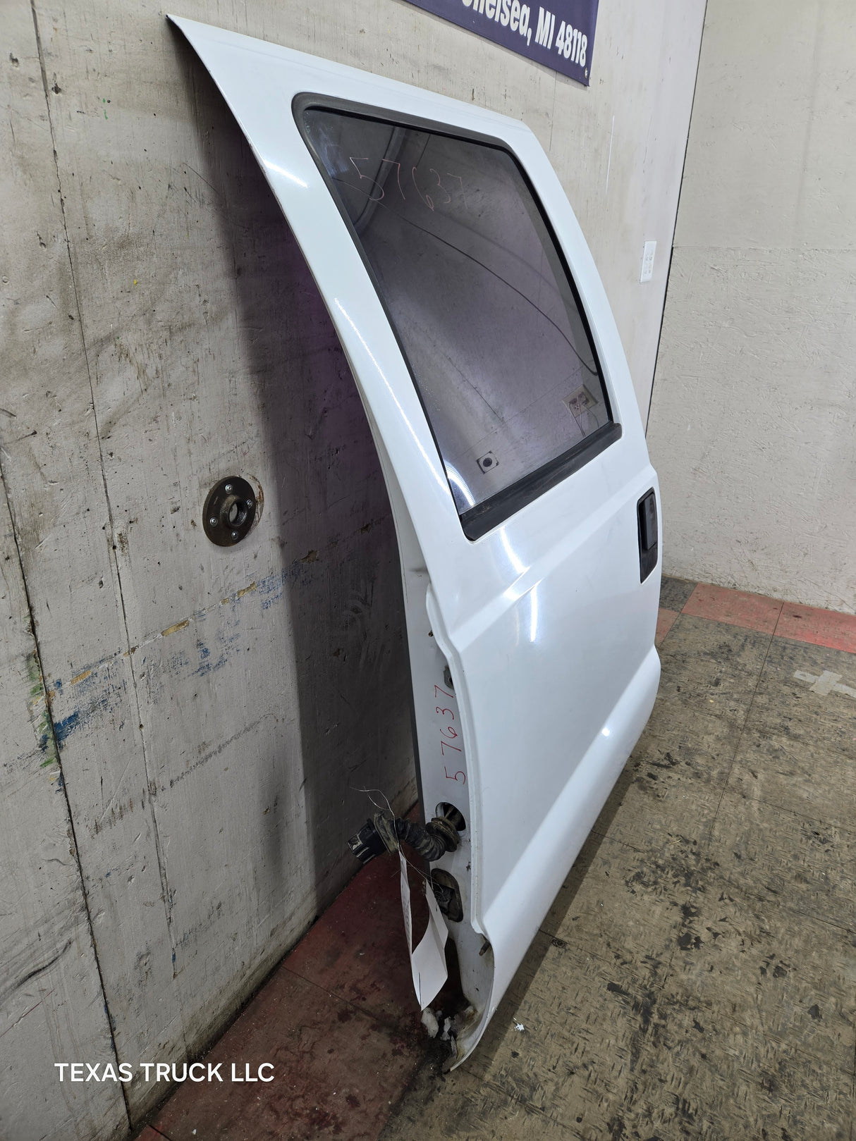1999-2011 Ford Super Duty LH Driver Side Rear Crew Cab Door F250 F350 F450 F550