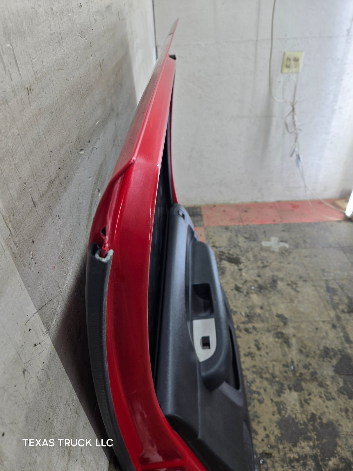 2007-2013 Chevrolet Silverado / GMC Sierra 1500 2500 3500 HD Crew Cab RH Passenger Rear Door