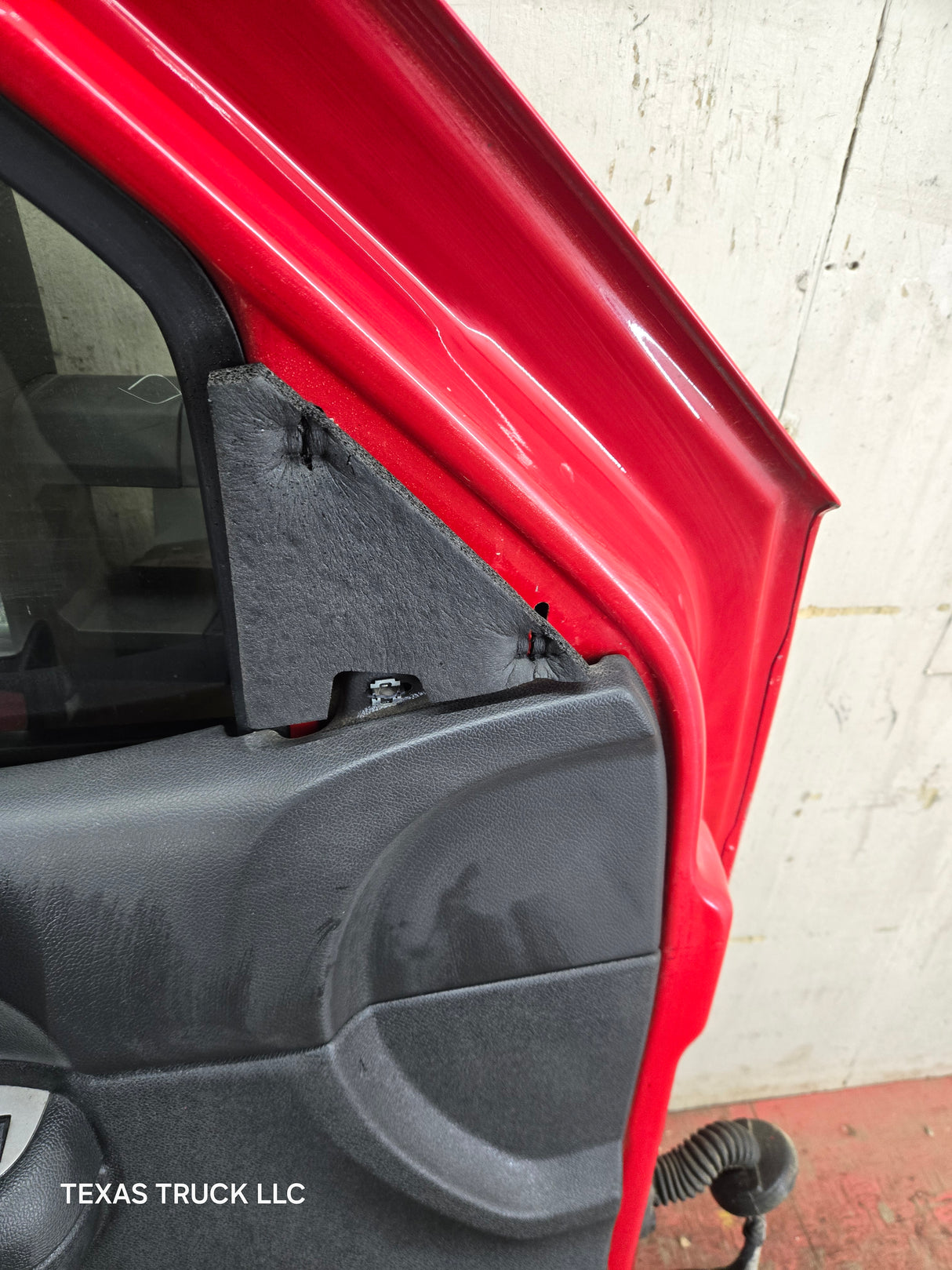 2007-2013 Chevrolet Silverado / GMC Sierra 1500 2500 3500 HD LH Front Driver Side Door