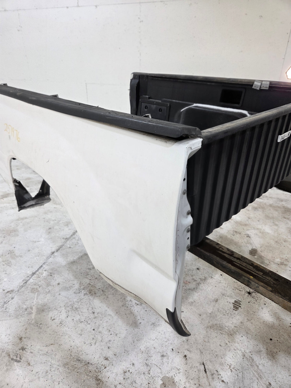 2005-2015 Toyota Tacoma 6' Long Truck Bed