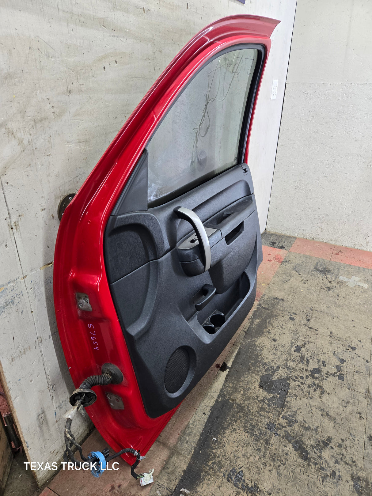 2007-2013 Chevrolet Silverado / GMC Sierra 1500 2500 3500 HD RH Front Passenger Side Door