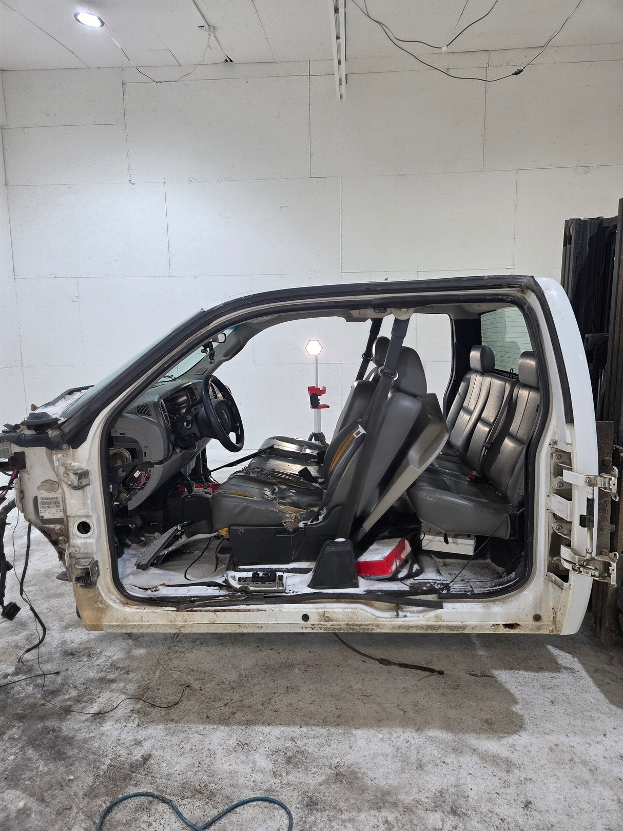2007-2013 Chevrolet Silverado / GMC Sierra 1500 2500 3500 HD Extended Cab