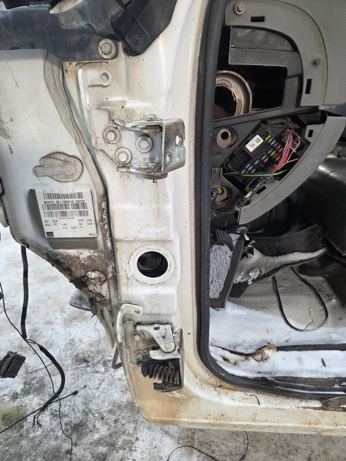 2007-2013 Chevrolet Silverado / GMC Sierra 1500 2500 3500 HD Extended Cab