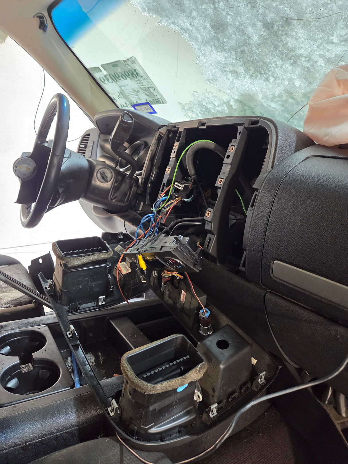 2007-2013 Chevrolet Silverado / GMC Sierra 1500 2500 3500 HD Crew Cab