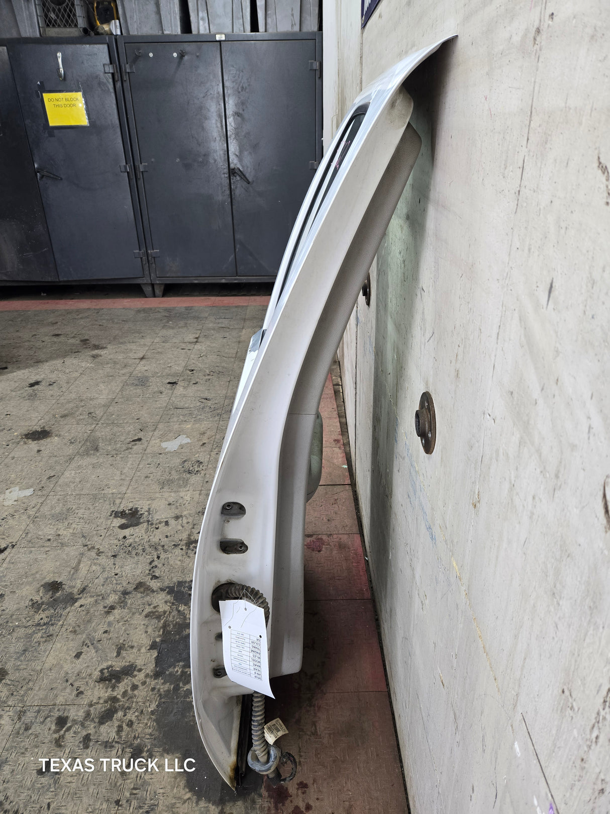 2007-2013 Chevrolet Silverado / GMC Sierra 1500 2500 3500 HD Driver Side Extended Cab LH Rear Door