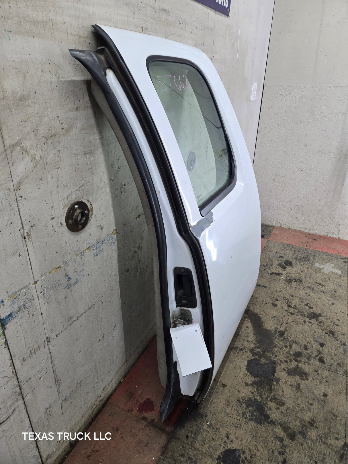 2007-2013 Chevrolet Silverado / GMC Sierra 1500 2500 3500 HD Driver Side Extended Cab LH Rear Door