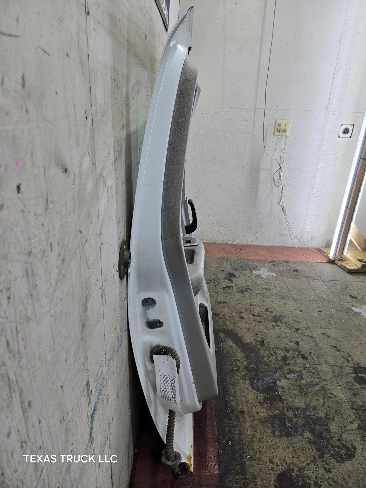 2007-2013 Chevrolet Silverado / GMC Sierra 1500 2500 3500 HD Driver Side Extended Cab LH Rear Door