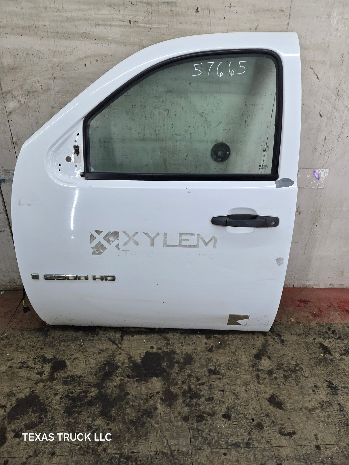 2007-2013 Chevrolet Silverado / GMC Sierra 1500 2500 3500 HD LH Front Driver Side Door