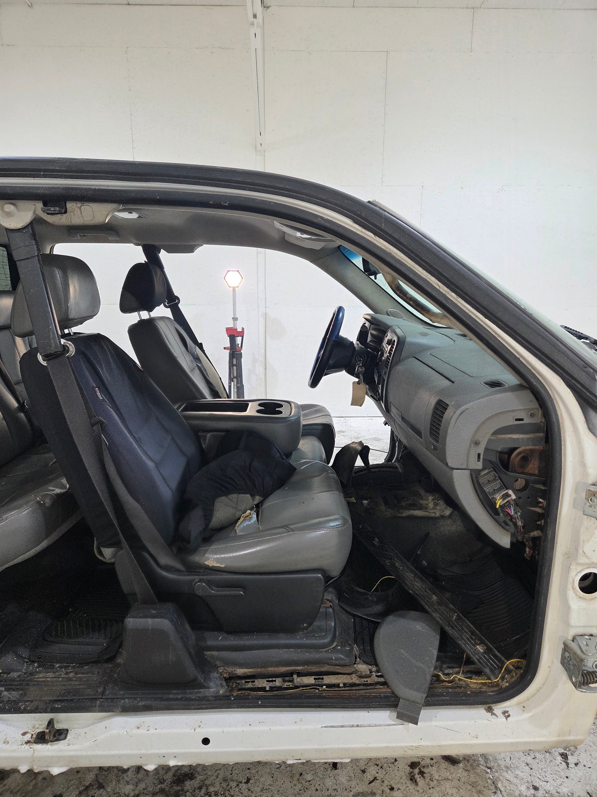 2007-2013 Chevrolet Silverado / GMC Sierra 1500 2500 3500 HD Extended Cab