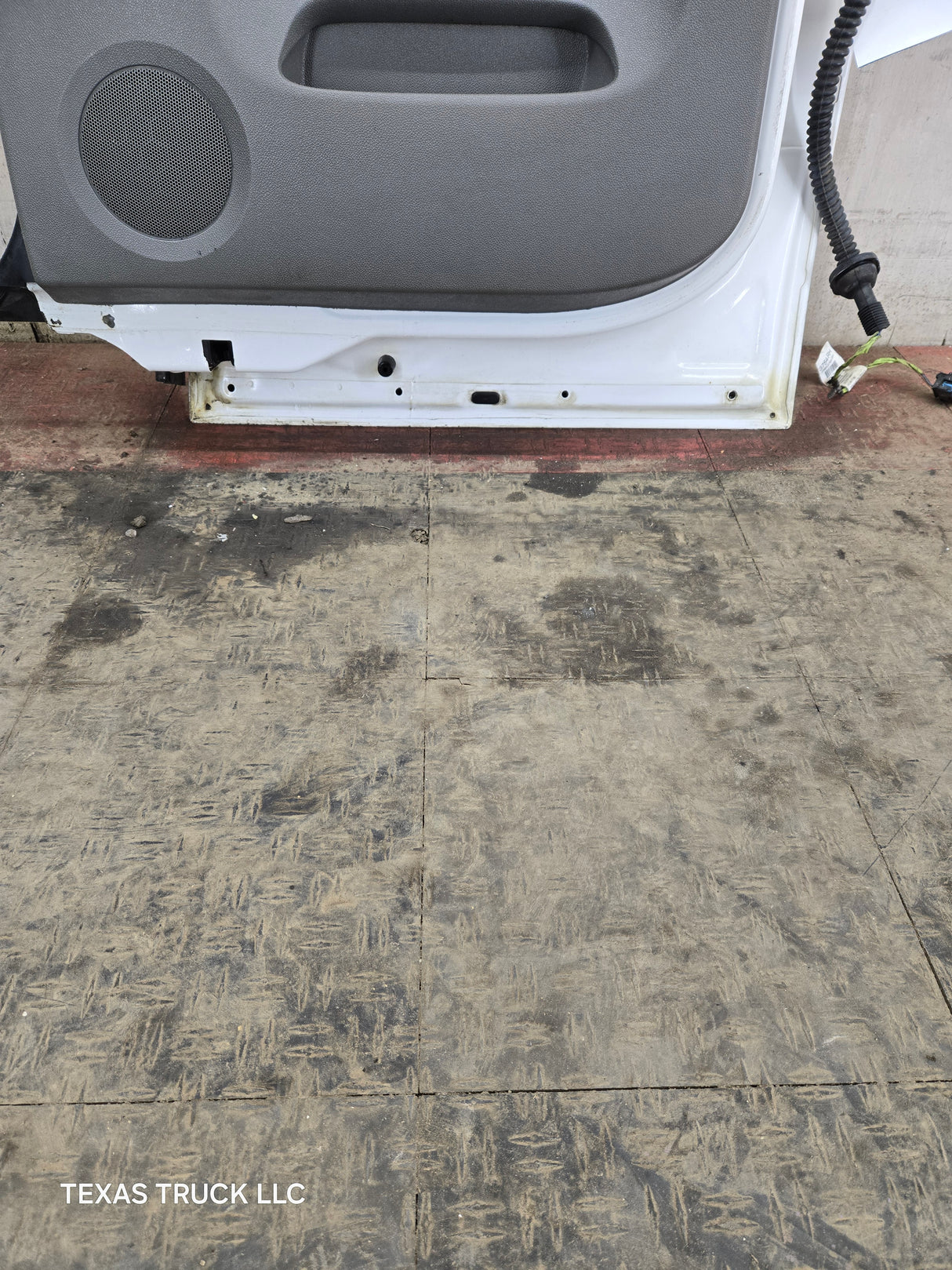 2007-2013 Chevrolet Silverado / GMC Sierra 1500 2500 3500 HD Passenger side Extended Cab RH Rear Door