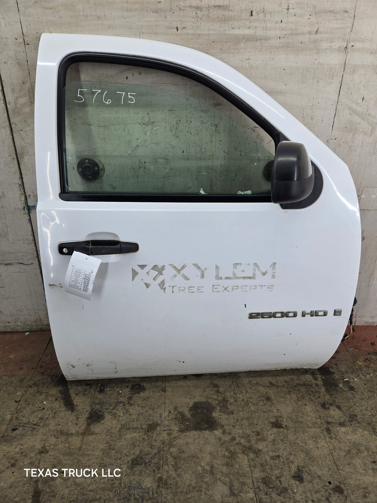 2007-2013 Chevrolet Silverado / GMC Sierra 1500 2500 3500 HD RH Front Passenger Side Door