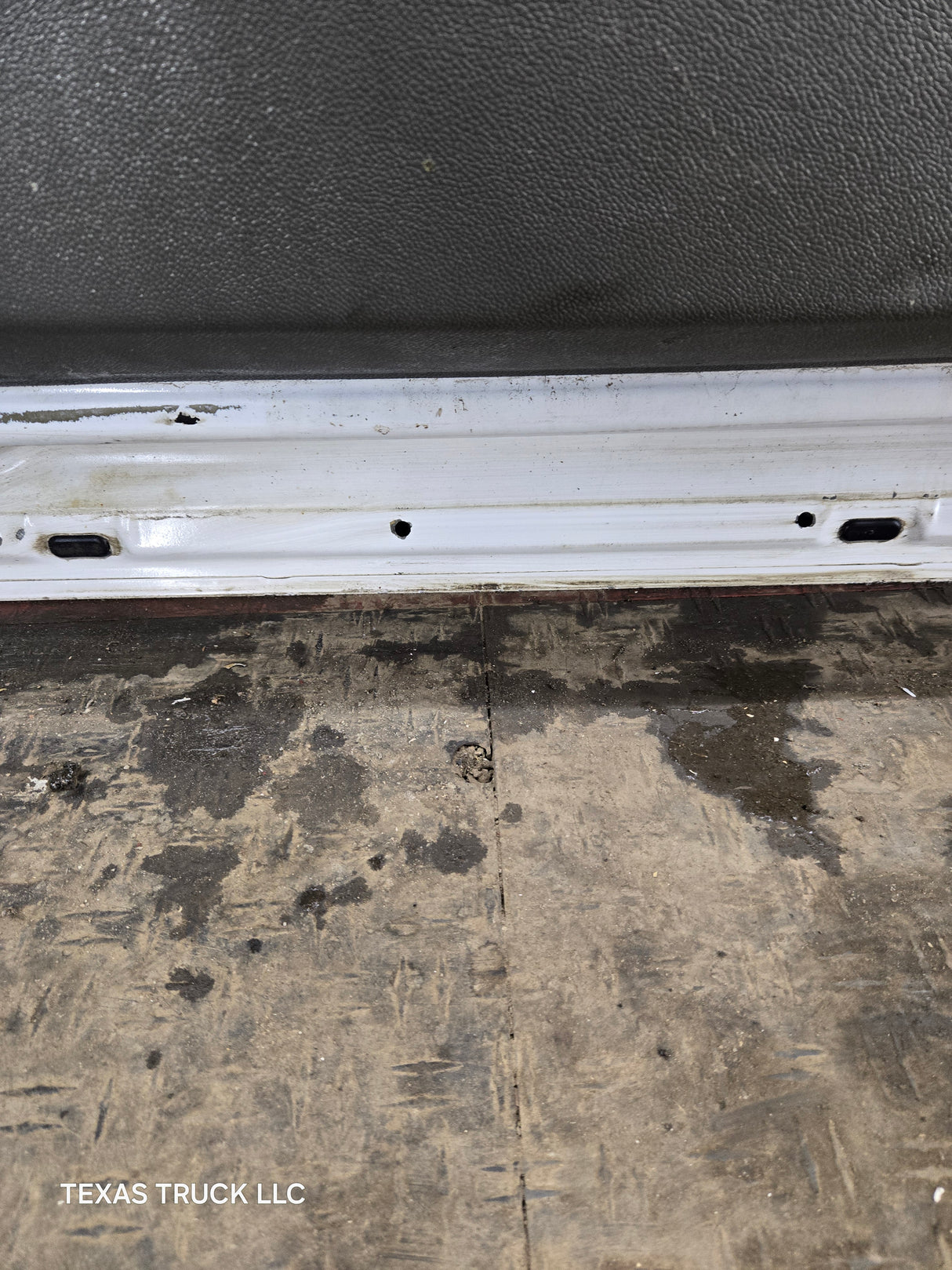 2007-2013 Chevrolet Silverado / GMC Sierra 1500 2500 3500 HD LH Front Driver Side Door