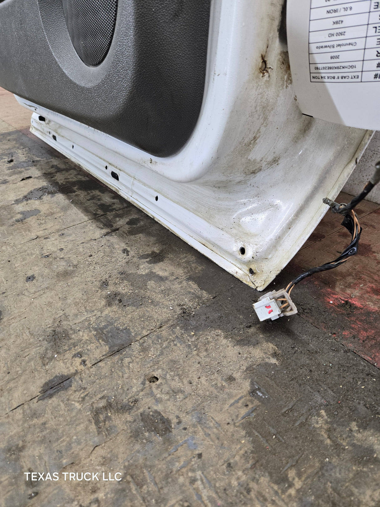 2007-2013 Chevrolet Silverado / GMC Sierra 1500 2500 3500 HD LH Front Driver Side Door