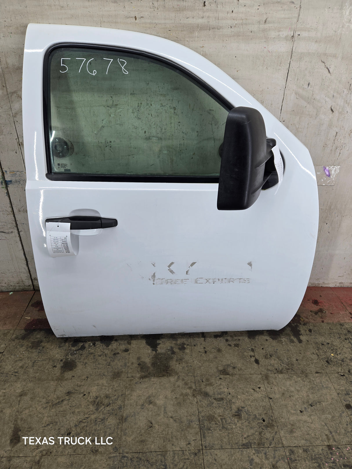 2007-2013 Chevrolet Silverado / GMC Sierra 1500 2500 3500 HD RH Front Passenger Side Door