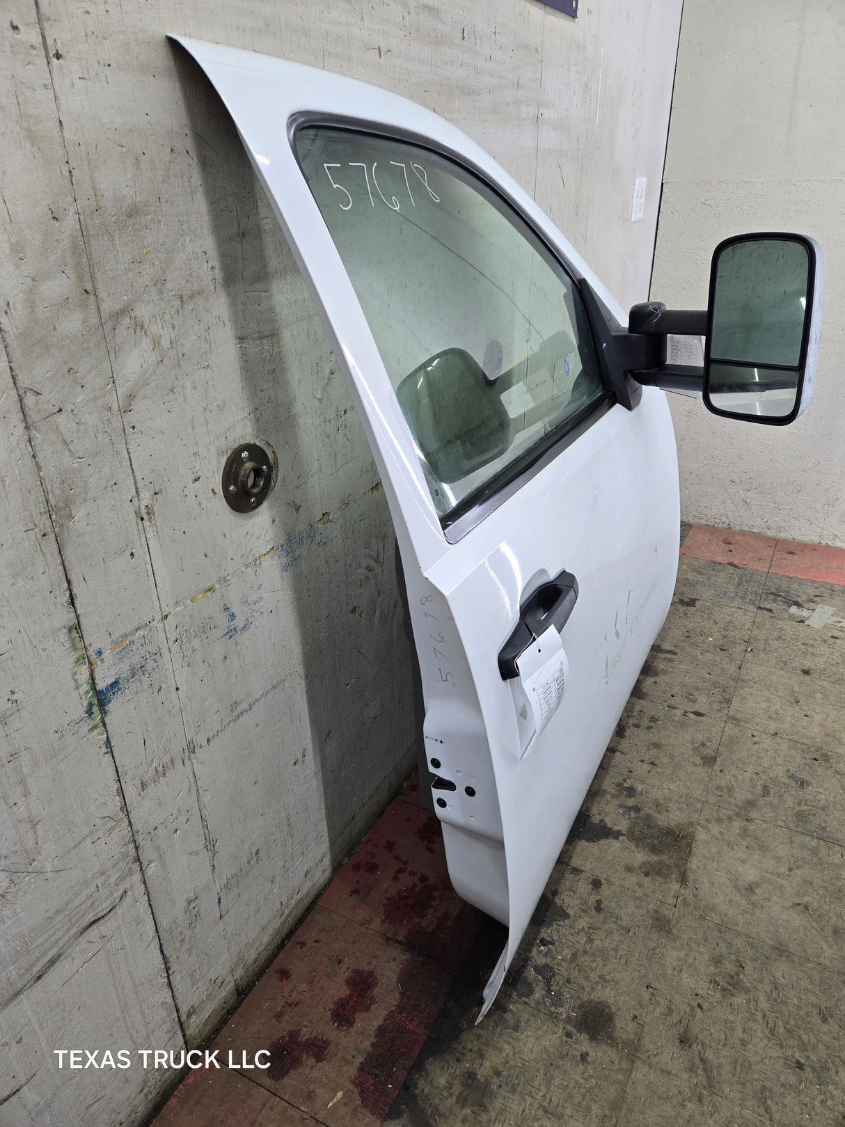 2007-2013 Chevrolet Silverado / GMC Sierra 1500 2500 3500 HD RH Front Passenger Side Door