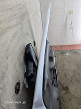 2007-2013 Chevrolet Silverado / GMC Sierra 1500 2500 3500 HD RH Front Passenger Side Door